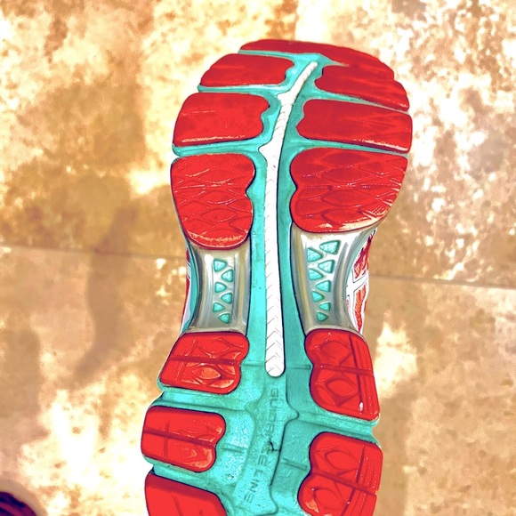 ASICS Gel Nimbus Ladies running Sneaker - Picture 5 of 10